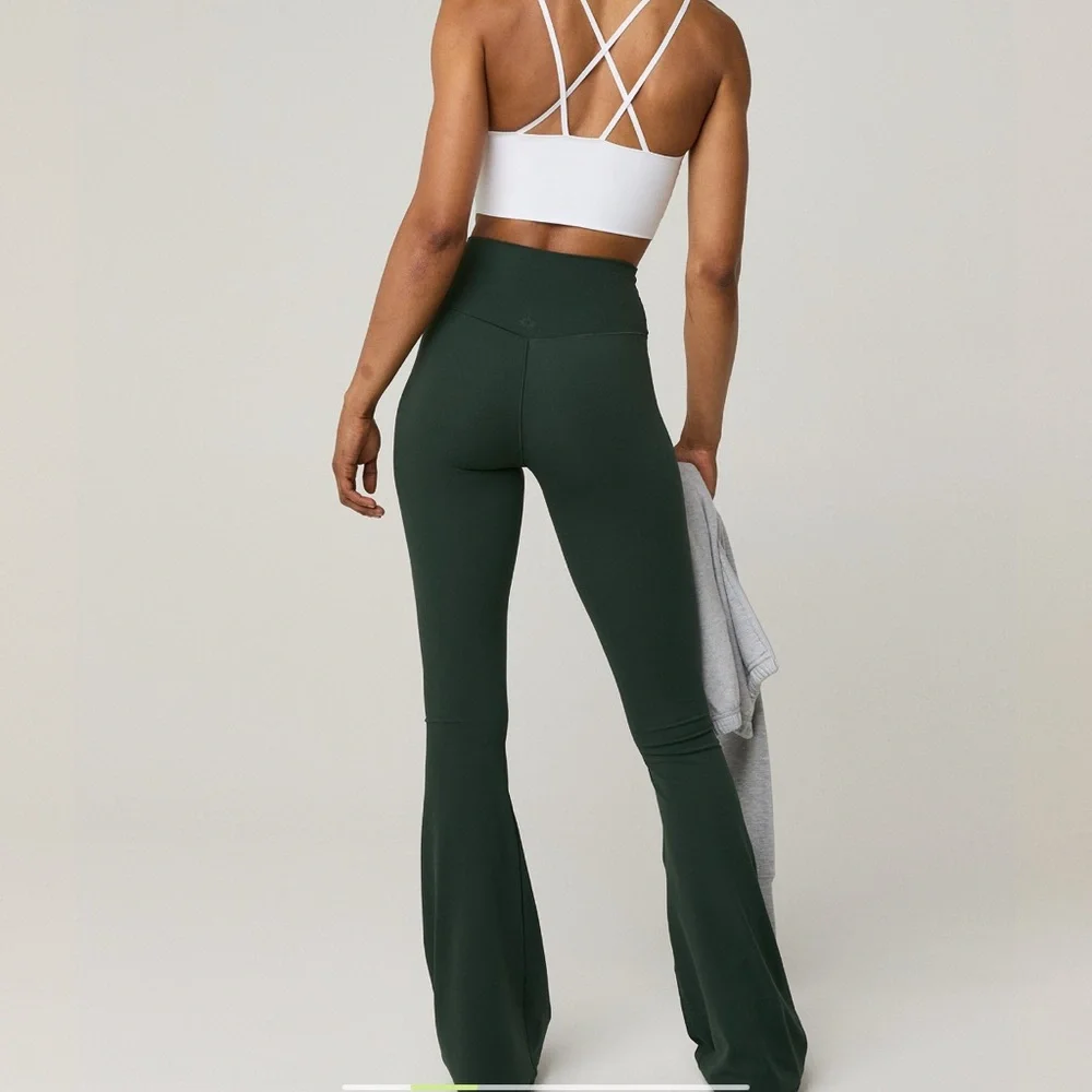 Offline by aerie dark green flare crossover leggings - Picture 3 of 4